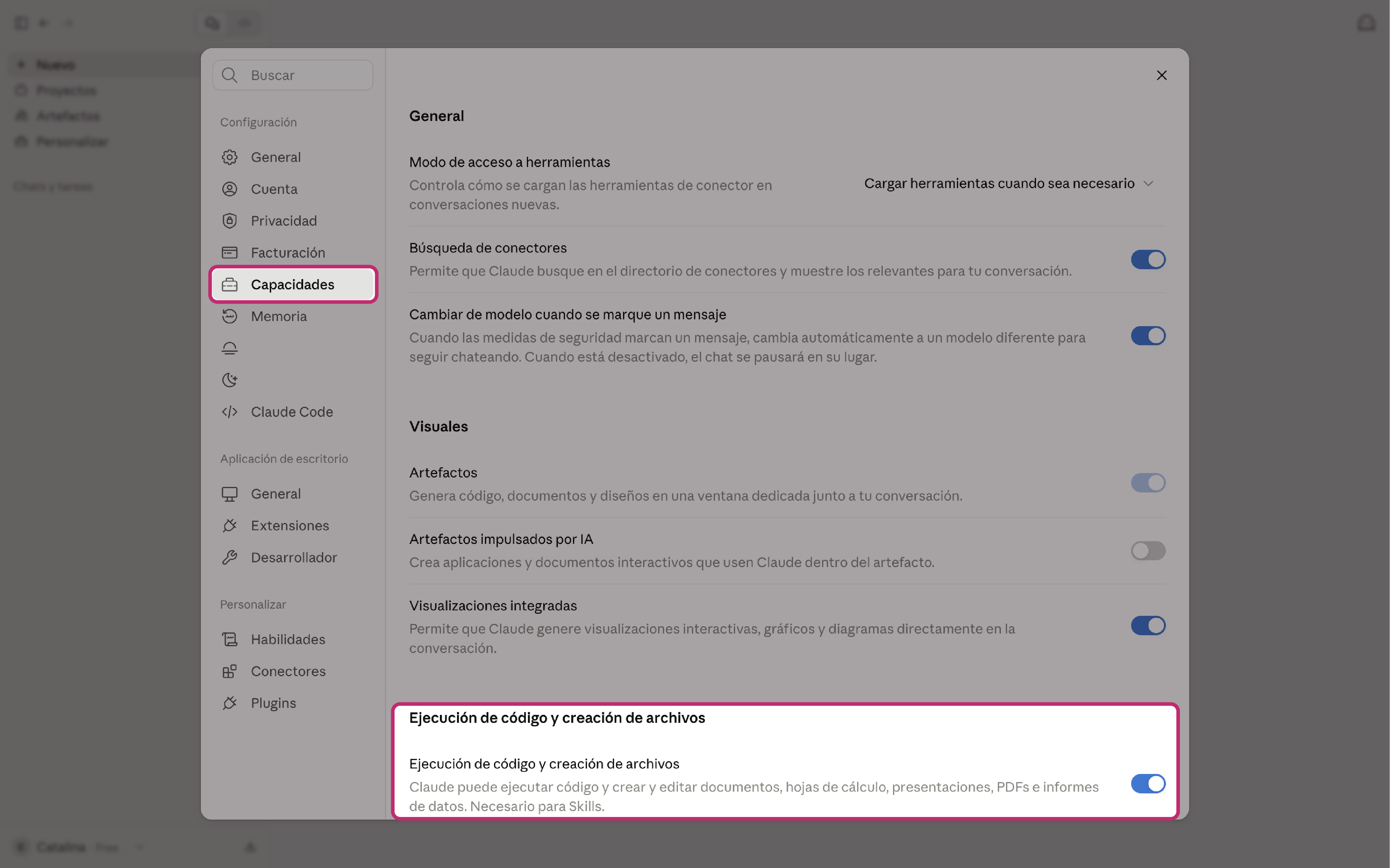 Configuración → Capacidades. El interruptor de Ejecución de código y creación de archivos está abajo de todo