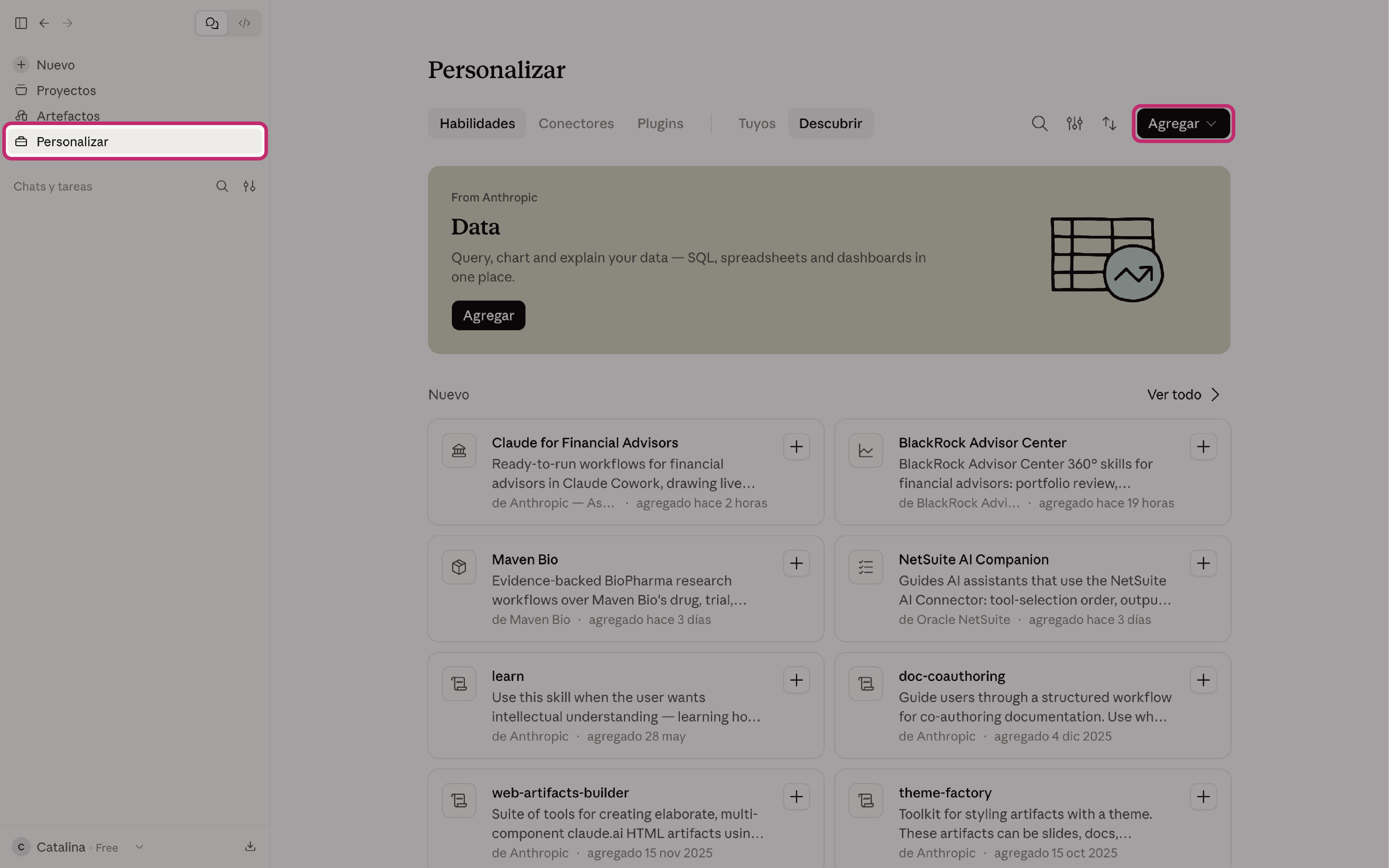 Personalizar → Habilidades. El botón para agregar una está arriba a la derecha