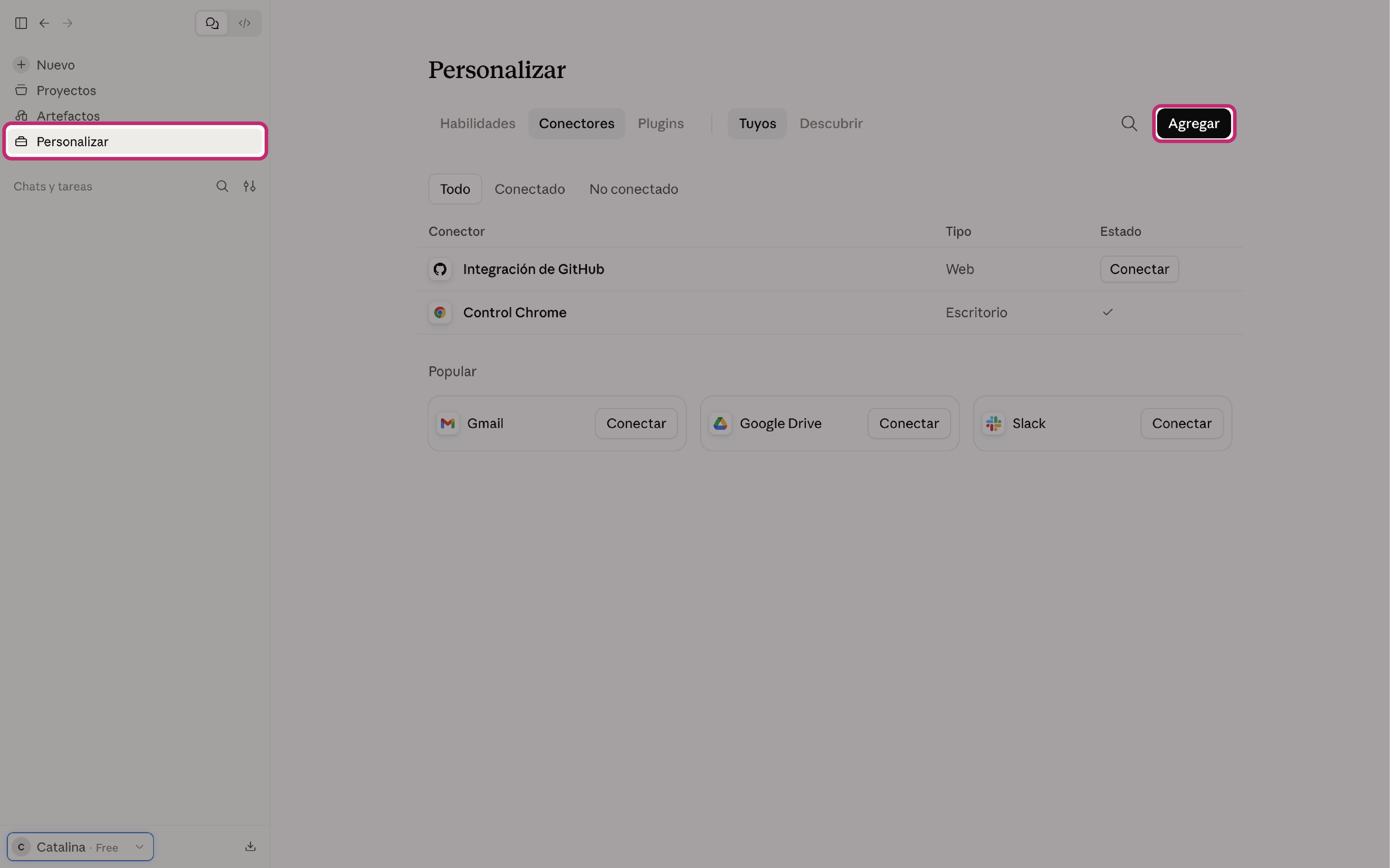 Personalizar → Conectores. Gmail, Google Drive y el resto se conectan desde acá